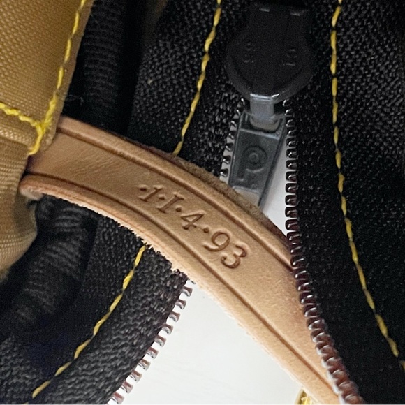 Hunting World floral coated canvas and leather crossbody shoulder bag - Picture 10 of 10